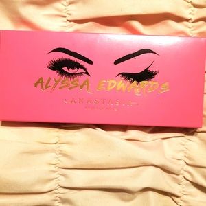 Anastasia Beverly Hills Alyssa Edwards palette